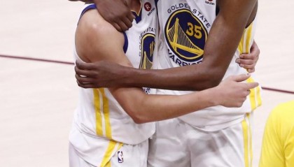 开云体育在线-红牛二队完胜红牛车队，佩雷兹状态火热