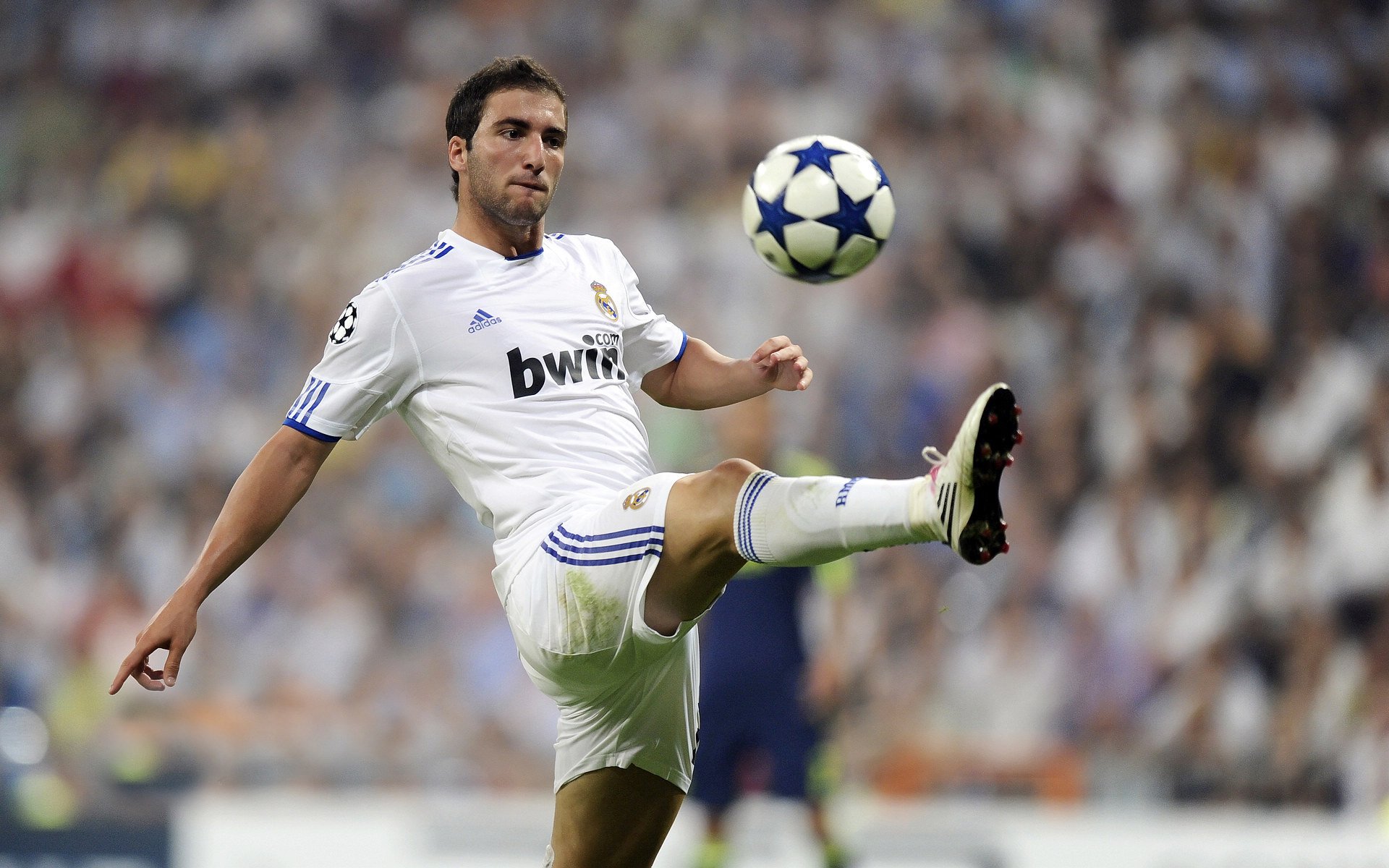 斗牛士军团碾碎格子军，卢卡库关键先生实至名归